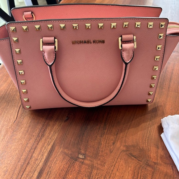 Michael Kors Blush Pink Satchel with Gold Studs with wallet - Picture 5 of 7